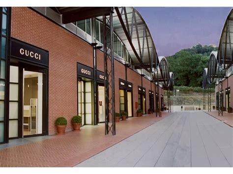 givenchy via europa leccio firenze|Save at the Designer Outlet The Mall near Florence in .